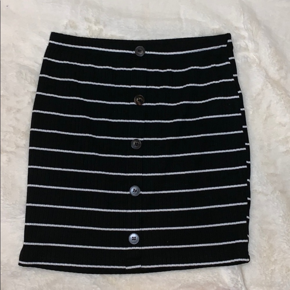 Forever 21 striped pencil skirt!🏁